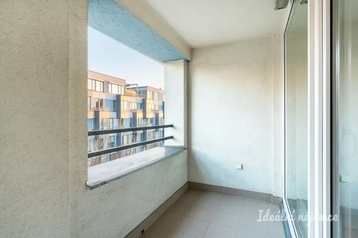 Pronájem bytu 2+kk, Praha - Prosek, Libočanská, 57 m2