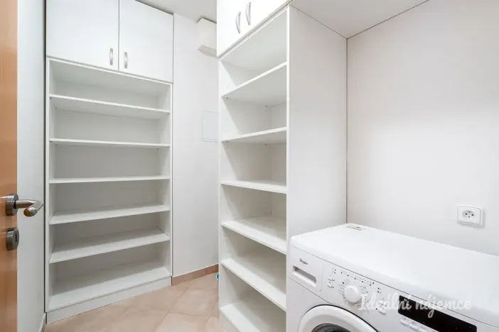 Pronájem bytu 2+kk, Praha - Prosek, Libočanská, 57 m2