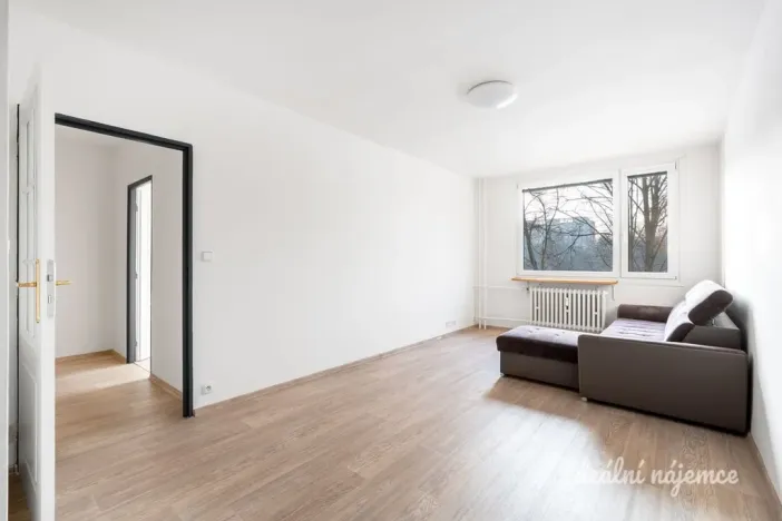 Pronájem bytu 2+kk, Praha - Kobylisy, Kubíkova, 50 m2