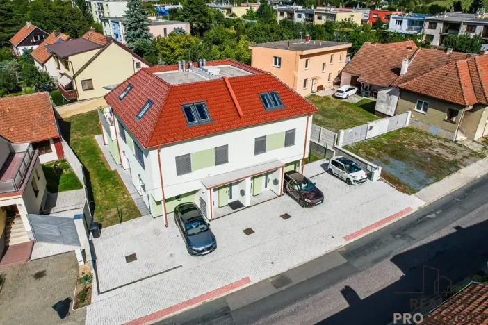 Prodej bytu 4+kk, Ostopovice, B. Němcové, 90 m2