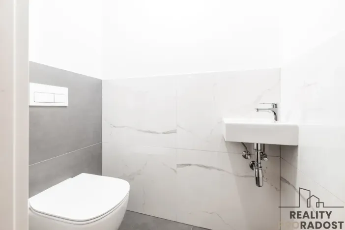 Prodej bytu 4+kk, Ostopovice, B. Němcové, 90 m2