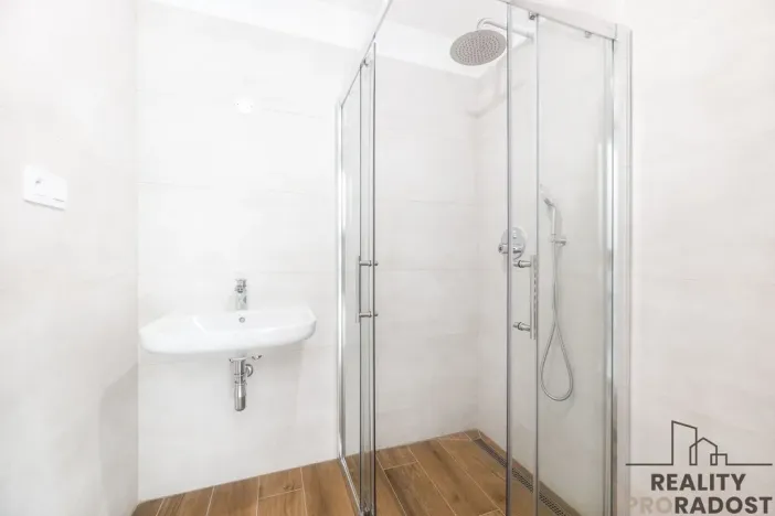 Prodej bytu 4+kk, Ostopovice, B. Němcové, 90 m2