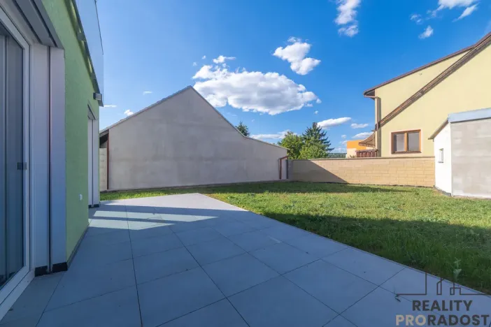 Prodej bytu 4+kk, Ostopovice, B. Němcové, 90 m2