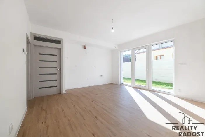 Prodej bytu 4+kk, Ostopovice, B. Němcové, 90 m2