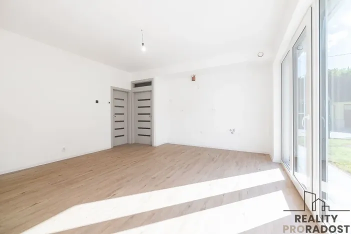 Prodej bytu 4+kk, Ostopovice, B. Němcové, 90 m2