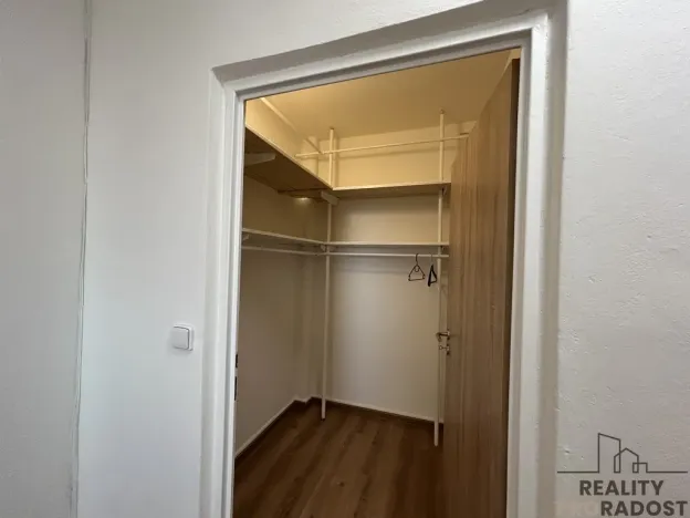 Pronájem bytu 2+1, Hodonín, nám. Osvobození, 55 m2