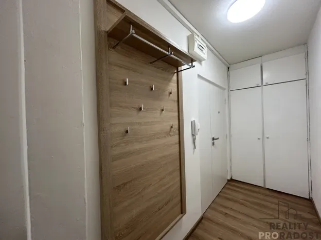 Pronájem bytu 2+1, Hodonín, nám. Osvobození, 55 m2