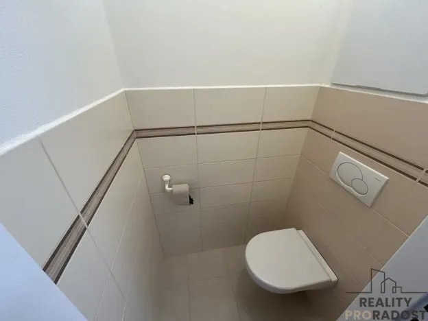 Pronájem bytu 2+1, Hodonín, nám. Osvobození, 55 m2