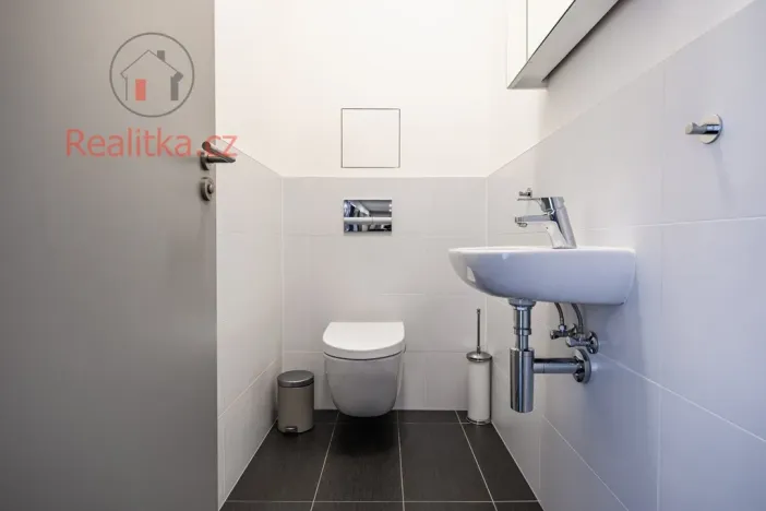 Pronájem bytu 4+kk, Praha - Jinonice, Pod stolovou horou, 114 m2