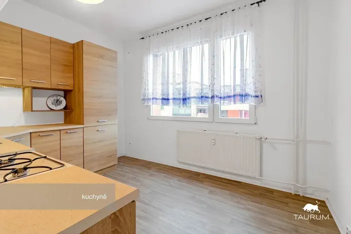 Prodej bytu 3+1, Holýšov, Pod Makovým vrchem, 71 m2