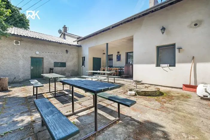 Prodej rodinného domu, Nová Ves I, Legerovo nám., 470 m2