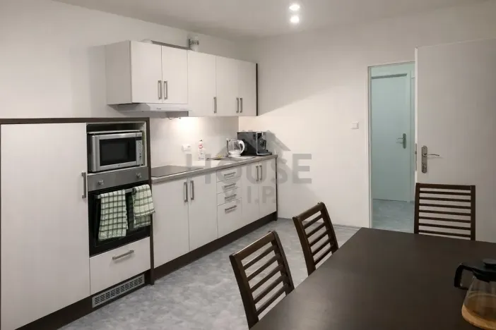 Prodej bytu 4+1, Praha - Prosek, Mimoňská, 74 m2