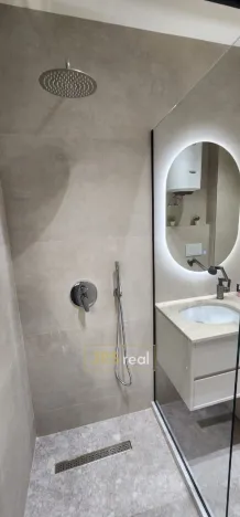 Prodej bytu 3+kk, Durrës, Albánie, 71 m2