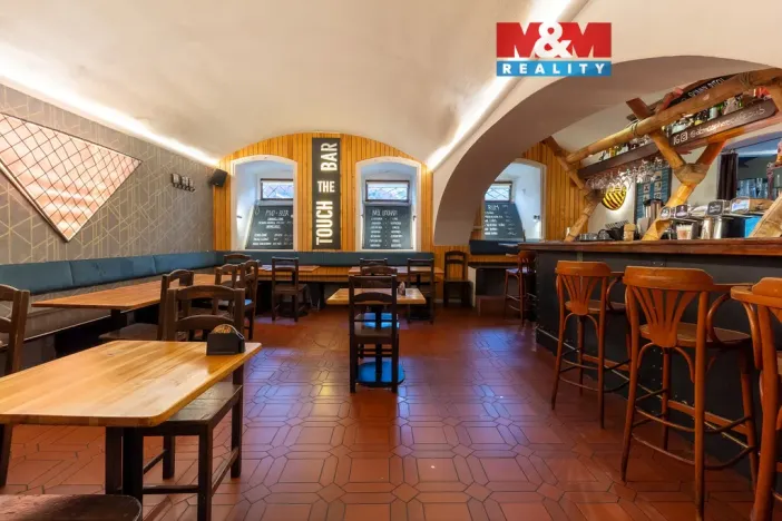 Pronájem restaurace, Praha - Staré Město, Smetanovo nábřeží, 295 m2