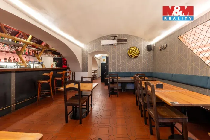 Pronájem restaurace, Praha - Staré Město, Smetanovo nábřeží, 295 m2