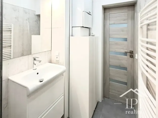 Pronájem bytu 2+1, Děčín, Liliová, 56 m2