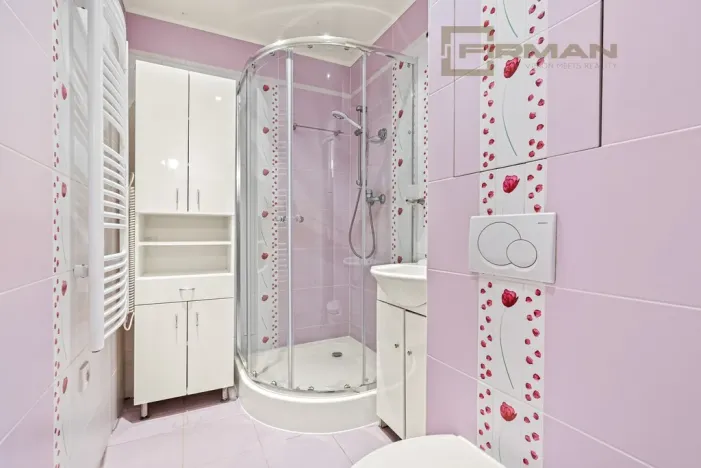 Prodej bytu 2+1, Karlovy Vary - Rybáře, Plešivecká, 61 m2