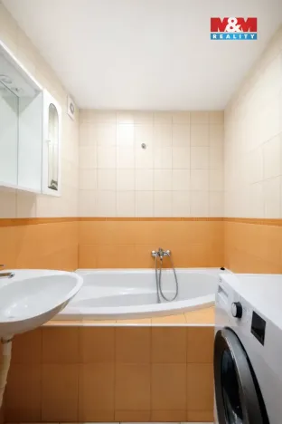 Prodej bytu 3+1, Podbořany, Dukelská, 59 m2