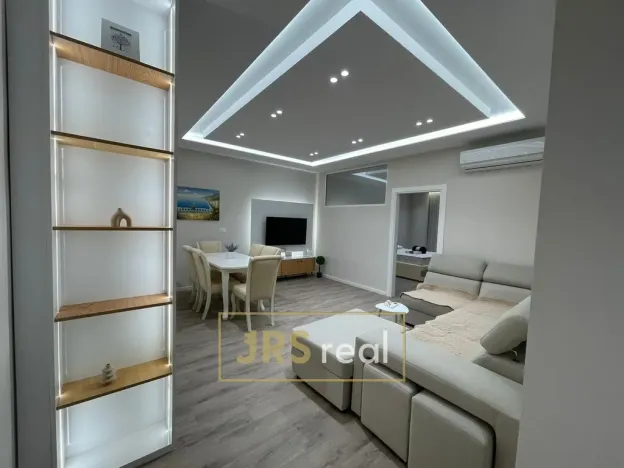 Prodej bytu 2+kk, Durrës, Albánie, 51 m2