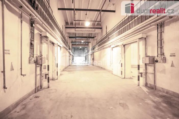 Pronájem skladu, Lhenice, Netolická, 1582 m2