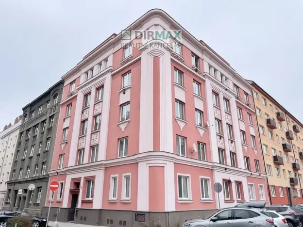 Pronájem bytu 3+kk, Plzeň - Jižní Předměstí, Vrchlického, 70 m2