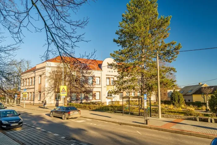 Pronájem bytu 3+1, Kralupy nad Vltavou - Mikovice, 28. října, 64 m2