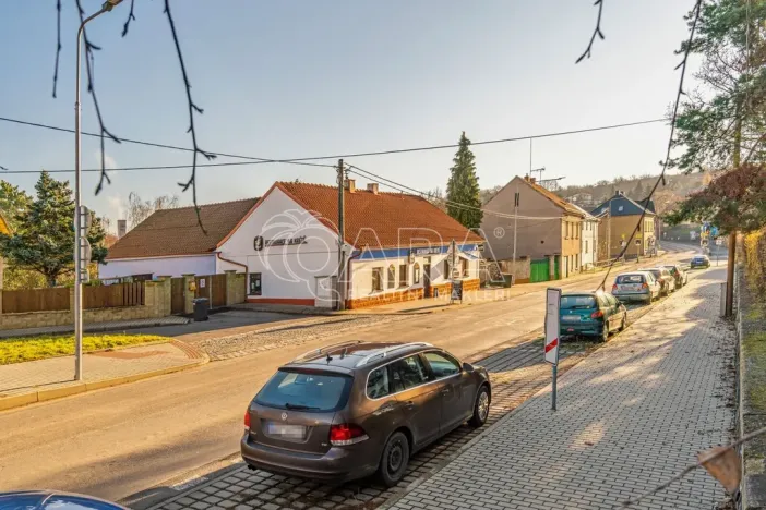 Pronájem bytu 3+1, Kralupy nad Vltavou - Mikovice, 28. října, 64 m2