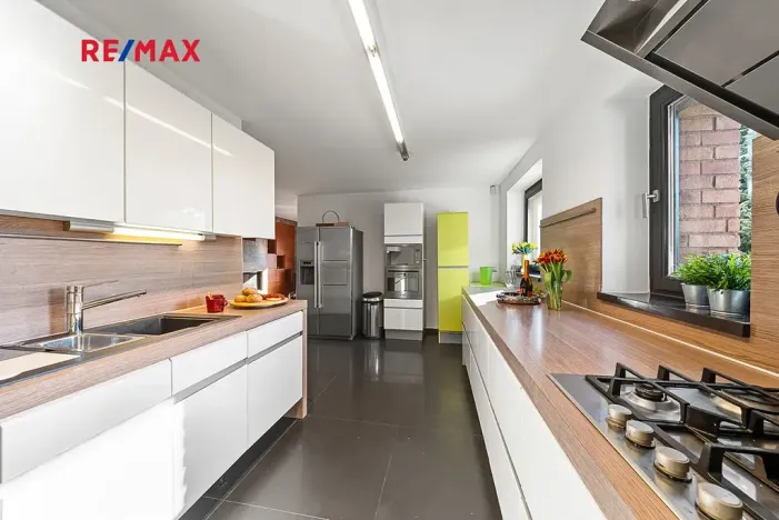 Prodej vily, Praha - Klánovice, Zádražanská, 330 m2