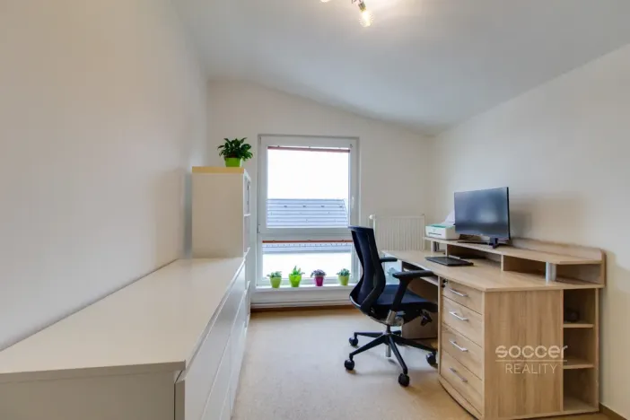 Pronájem bytu 3+1, Nupaky, U Školky, 72 m2