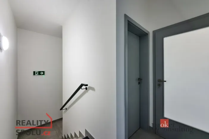 Pronájem kanceláře, Tvarožná, 266 m2