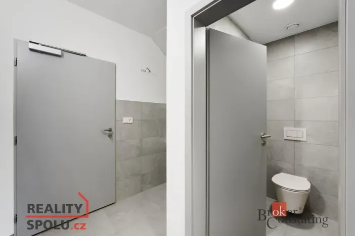 Pronájem kanceláře, Tvarožná, 266 m2