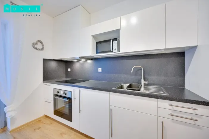 Pronájem bytu 1+kk, Šumperk, Bludovská, 37 m2