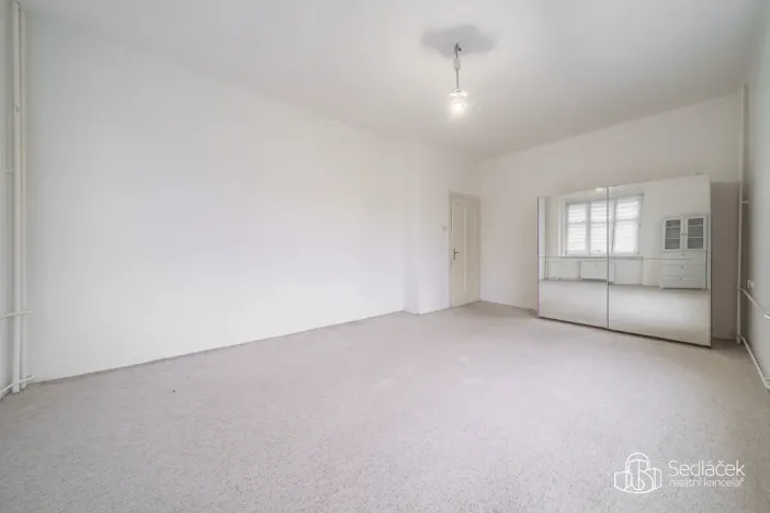 Prodej bytu 3+1, Karlovy Vary - Drahovice, Vítězná, 93 m2