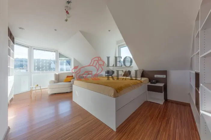 Prodej rodinného domu, Mladá Boleslav - Jemníky, 227 m2