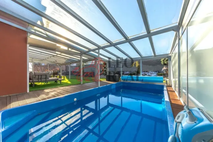 Prodej rodinného domu, Mladá Boleslav - Jemníky, 227 m2