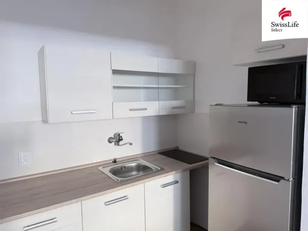 Pronájem bytu 1+kk, Úpice, Spojenců, 33 m2