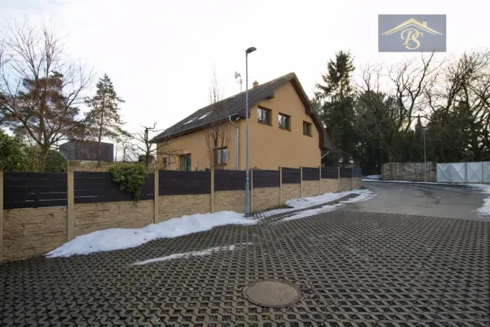 Prodej rodinného domu, Líbeznice, Školská, 186 m2