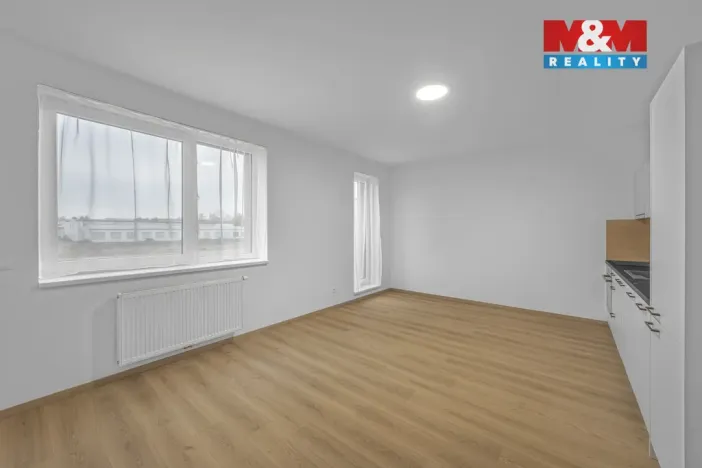 Prodej bytu 1+kk, Hradec Králové - Nový Hradec Králové, Antonína Petrofa, 32 m2