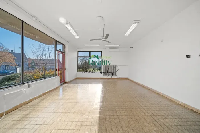 Prodej obchodního prostoru, Sovětice, 90 m2