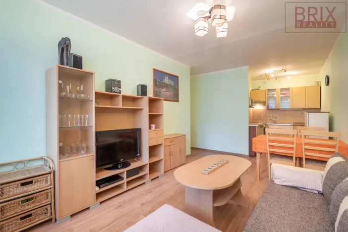 Pronájem bytu 2+kk, Praha, Kurzova, 43 m2