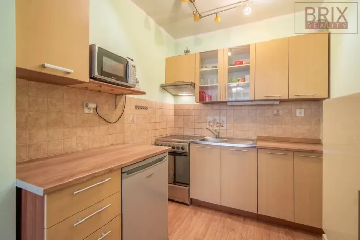 Pronájem bytu 2+kk, Praha, Kurzova, 43 m2