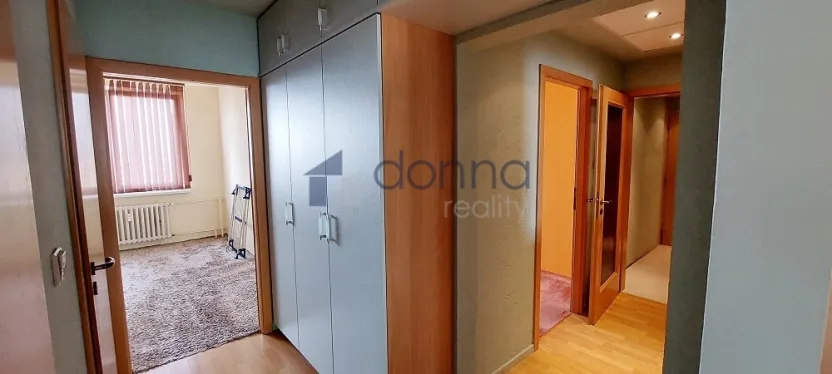 Pronájem bytu 3+1, Praha, Matúškova, 75 m2