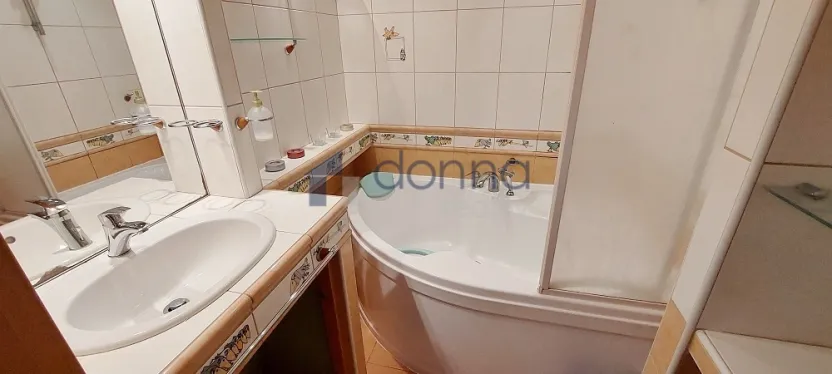 Pronájem bytu 3+1, Praha, Matúškova, 75 m2