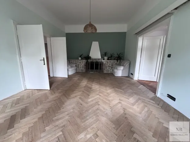 Prodej bytu 4+1, Karlovy Vary, Krále Jiřího, 171 m2