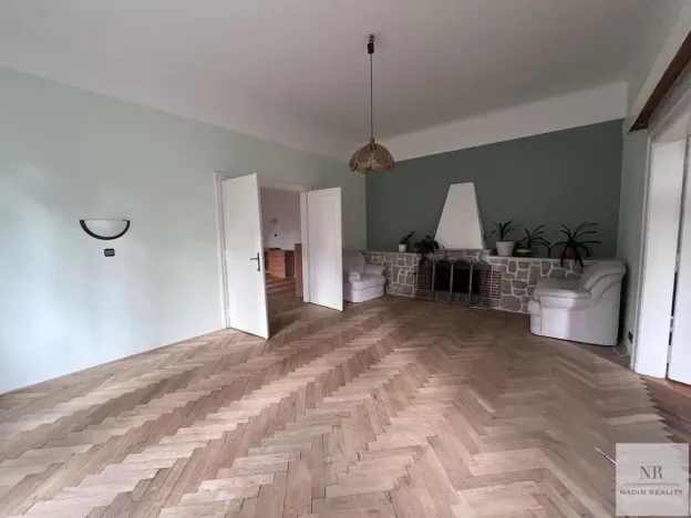 Prodej bytu 4+1, Karlovy Vary, Krále Jiřího, 171 m2