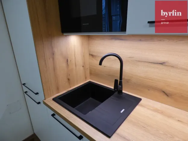 Pronájem bytu 2+kk, Opava, Těšínská, 36 m2