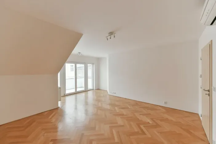 Pronájem bytu 2+kk, Praha - Vršovice, Bulharská, 72 m2