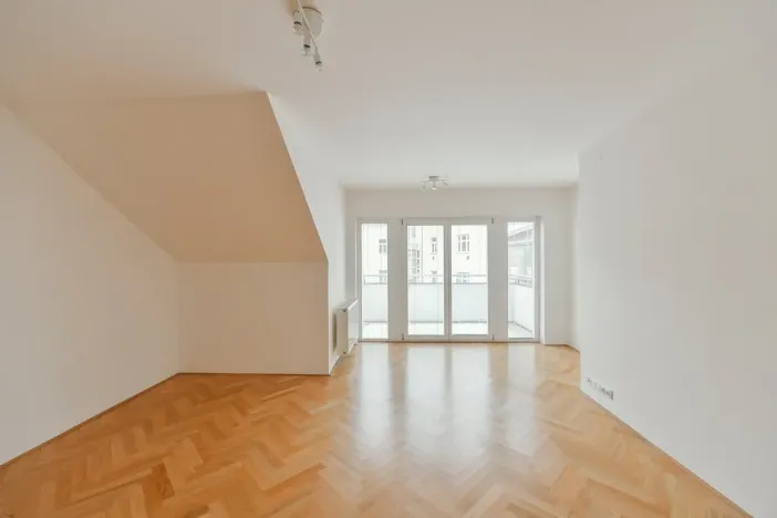 Pronájem bytu 2+kk, Praha - Vršovice, Bulharská, 72 m2