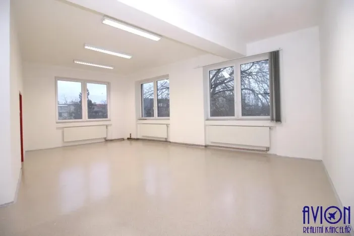 Pronájem kanceláře, Praha - Strašnice, U trati, 69 m2