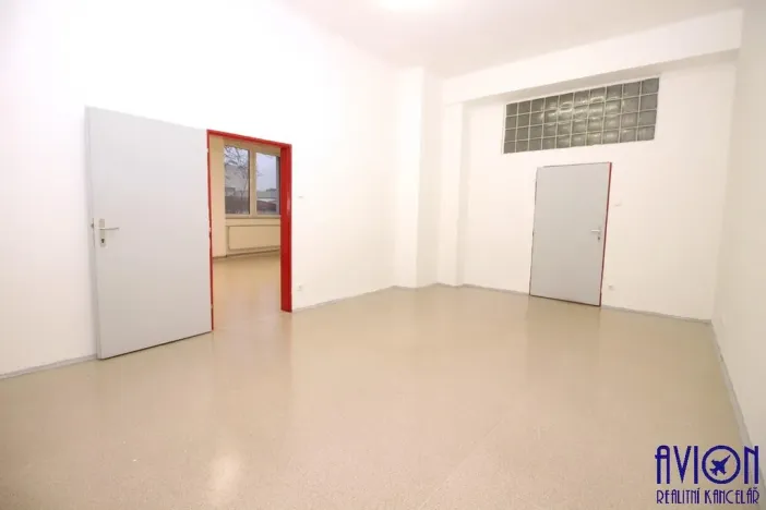 Pronájem kanceláře, Praha - Strašnice, U trati, 69 m2